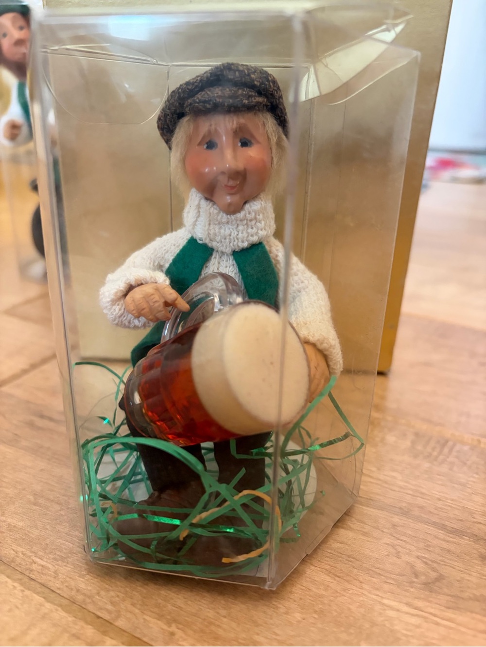 Byers Choice Irish Hops With Beer Bendable Figurine Kindles Christmas Ornament